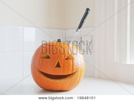 Bir Halloween balkabağı yapma