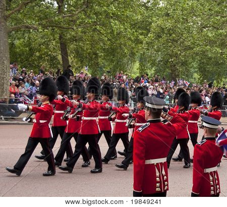 LONDON, İngiltere - 29 Nisan: Kraliyet Muhafız Prens William ve Kate Middleton düğün, 29 Nisan 2011 