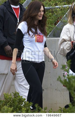 Julianne Moore i Revlon Run