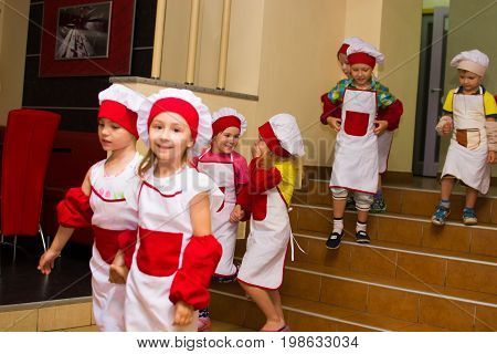 Alchevsk, Ukraine - July 23, 2017: School Cook For Children. Active Games With Children In The Form