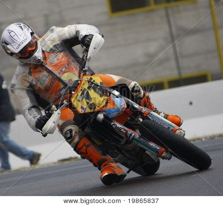 MILAN Italie 24 juin William Moore GB à la FIM Supermoto World Championship CASTELLETTO DI BRANDUZZ