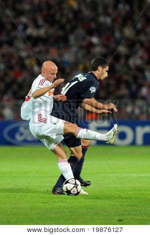 부다페스트-9 월 29 일: Varga (L)와 UEFA 챔피언스리그 축구 게임에서 행동 Gonalons