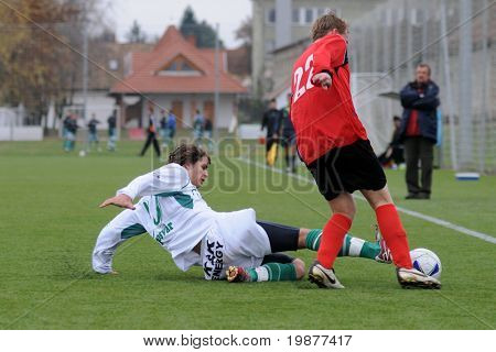 Kaposvar, Ungarn November 7: nicht identifizierten Fußball-Spieler in Aktion bei der ungarischen nationalen Cham