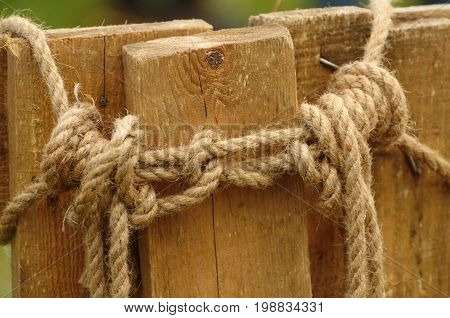 Rope tied a tight knot.And it is very difficult to untie.