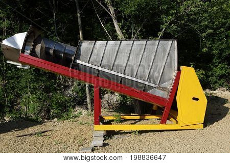 Vintage Winemaking Screw Conveyor
