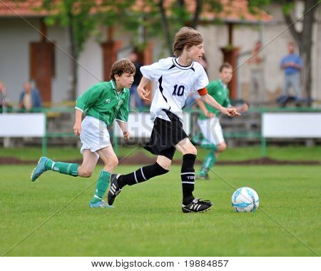 KAPOSVAR ฮังการี - 29 พฤษภาคม: เมท Grabarics (10) ในการดำเนินการที่แดนชิงแชมป์แห่งชาติฮังการี