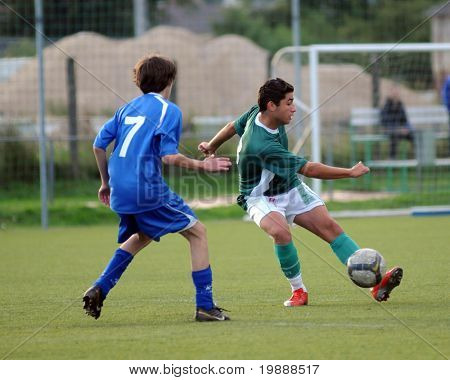 KAPOSVAR, Ungheria - 29 settembre: Bisconti Lang (L) in azione presso la u campionato nazionale ungherese