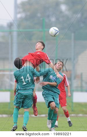 KAPOSVAR ฮังการี - 16 ตุลาคม: Daniel Pager (14) ในการดำเนินการที่ยูชิงแชมป์แห่งชาติฮังการี