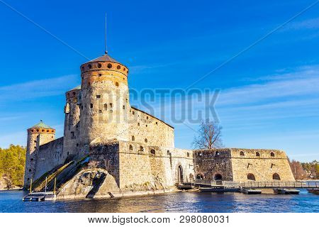 Beautiful View Of Olavinlinna, Olofsborg Ancient Fortress, The 15th-century Medieval Three - Tower C