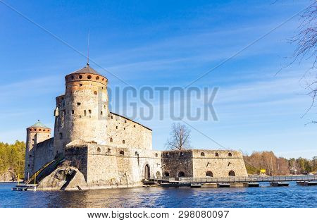 Beautiful View Of Olavinlinna, Olofsborg Ancient Fortress, The 15th-century Medieval Three - Tower C