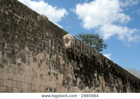 Velké Ballcourt