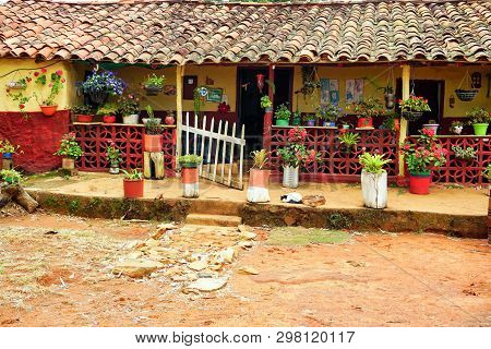 Rustic House In Mesa De Los Santos, Colombia