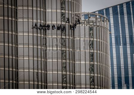 Dubai, Uae - April 28th, 2019: Cleaning Windows At Burj Khalifa, The World Tallest Building