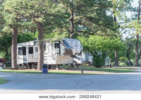 Recreational Vehicles Rv And Camper Park Near Dallas, Texas