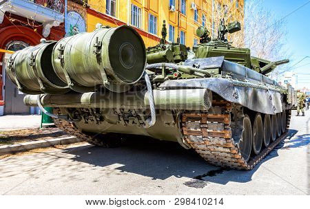 Samara, Russia - May 5, 2018: Russian Army Main Battle Tank T-72b3m In Green Colors At The City Stre