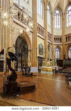 Dijon, France - August 10, 2017: Interior Of Cathedral Of Saint Benigne In Dijon France