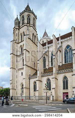 Dijon, France - August 10, 2017: Cathedral Of Saint Benigne In Dijon