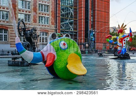 Paris, France - 09 August, 2017: Stravinsky Fountain 1983 Is A Fountain With 16 Works Of Sculpture. 