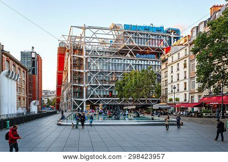 Paris, France - 09 August, 2017: Stravinsky Fountain And Centre Georges Pompidou
