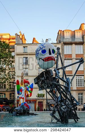 Paris, France - 09 August, 2017: Stravinsky Fountain 1983 Is A Fountain With 16 Works Of Sculpture. 