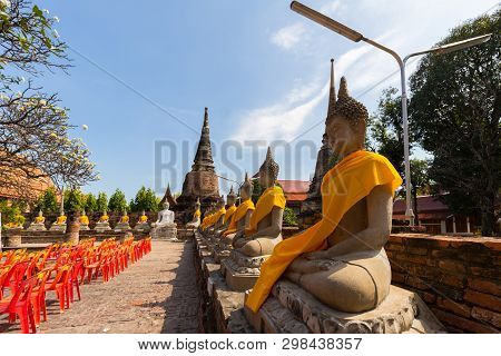 Ayutthaya Historical Park Covers The Ruins Of The Old City Of Ayutthaya, Wat Yai Chai Mongkon. Ayutt