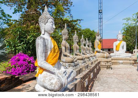 Ayutthaya Historical Park Covers The Ruins Of The Old City Of Ayutthaya, Wat Yai Chai Mongkon. Ayutt