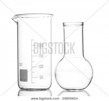 空瓶和用反射隔离在白色 beacker
