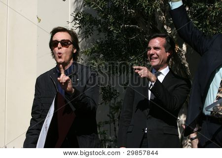 LOS ANGELES - FEB 9:  Paul McCartney, Eric Garcetti, at the Hollywood Walk of Fame Ceremony for Paul McCartney at Capital Records Building on February 9, 2012 in Los Angeles, CA