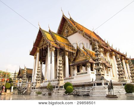 Wat Sutat tempio a Bangkok, Thailandia