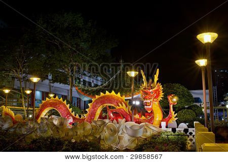 Çin yeni yıl 2012 Dragon heykel Köprüsü