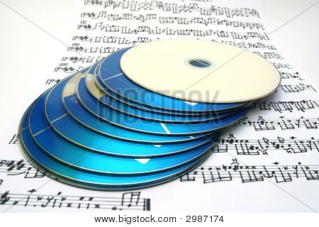 Pile de disques compacts