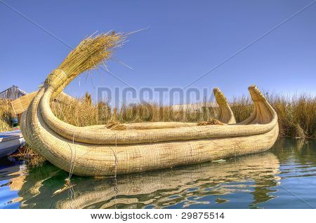 Reed Boot im Titicacasee, peru