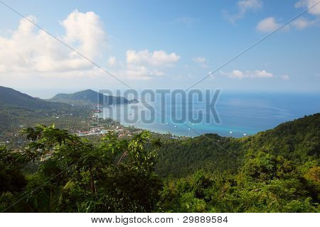 Ostrov Koh Tao pohled na Sairee beach