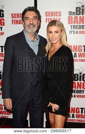 LOS ANGELES - MAY 1:  Chuck Lorre, Arielle Lorre at the 