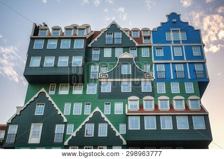 Zaandam, The Netherlands, April 18, 2019: The Famous Inntel Hotel In The Center Of Zaandam With On T
