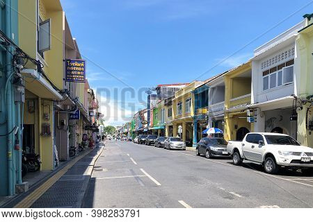 Phuket Thailand 30 May 2018 : Phuket Walking Sreet At Daylight In Phuket Old Town. View Of The Stree