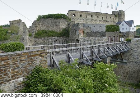 Rheinfels Castle At The Rhine Gorge Near Sankt Goar In Rhineland-palatinate, Germany