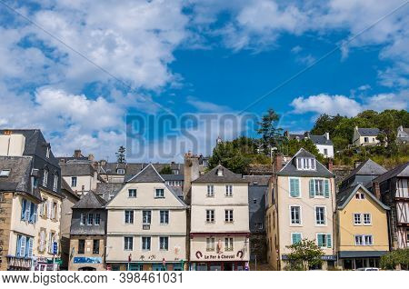 Morlaix, France - August 28, 2019: Street In The Historical Center Of Morlaix With Its Colorful Half