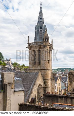 Morlaix, France - August 28, 2019: Eglise Saint-melaine Or Church Of Saint-melaine Near The Viaduct 