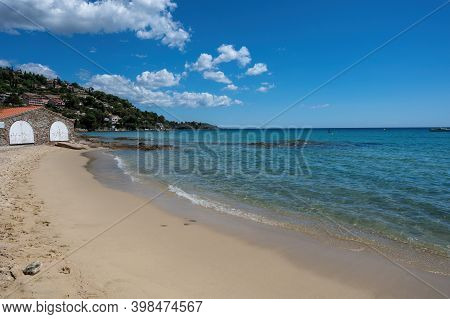 Summer Vacation On French Riviera, Crystal Clear Azure Blue Water Of  Mediterranean Sea In Saint Cla