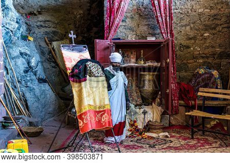 Lalibela, Ethiopia - Feb 14, 2020: Ethiopian Priest At The Famous Monastery Neakuto Leab Near Lalibe