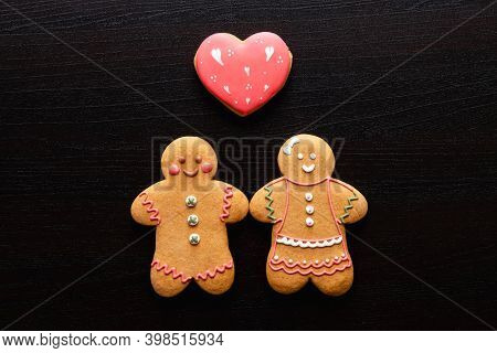 Valentine Day. Festive Conceptual Background. Romantic Relationship. Happy Gingerbread Man Woman Coo