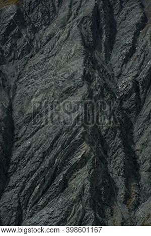 Colorful Sharp Rocks In The Yarlu River Valley