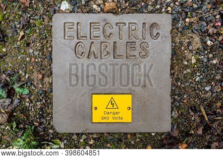 Buried Electrical Cables Inspection Pit 240v Ac