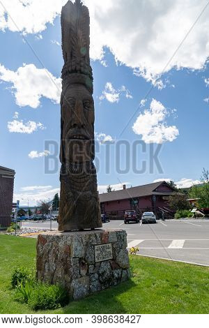 Red Lodge, Montana - July 2, 2020: Trail Of The Whispering Giants Totem Pole In The Downtown Area