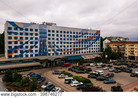 Ivano-frankivsk, Ukraine September 26, 2020: Nadiya Hotel And Parking.