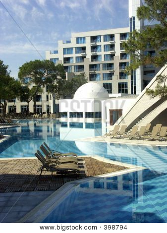 Otwarty basen Hotel