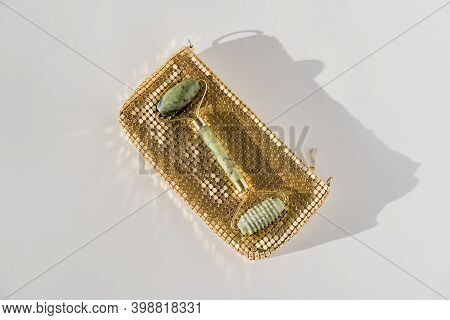 Face Quartz Roller For Anti-aging Facial Massage, Chinese Guasha Beauty Tool, Golden Bag