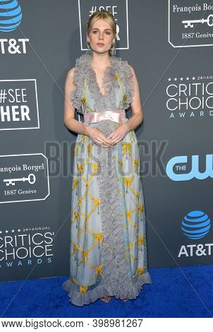 LOS ANGELES - JAN 13:  Lucy Boynton {Object} arrives for â24th Annual Critics' Choice Awards on January 13, 2019 0 in Santa Monica, CA                