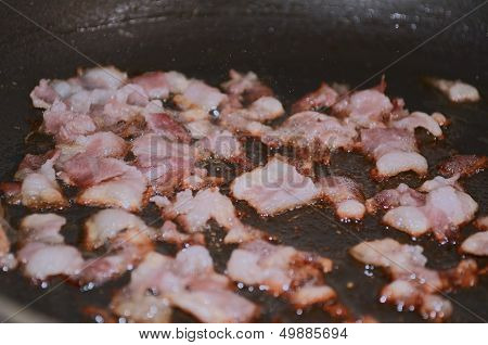 Fried Bacon Pieces